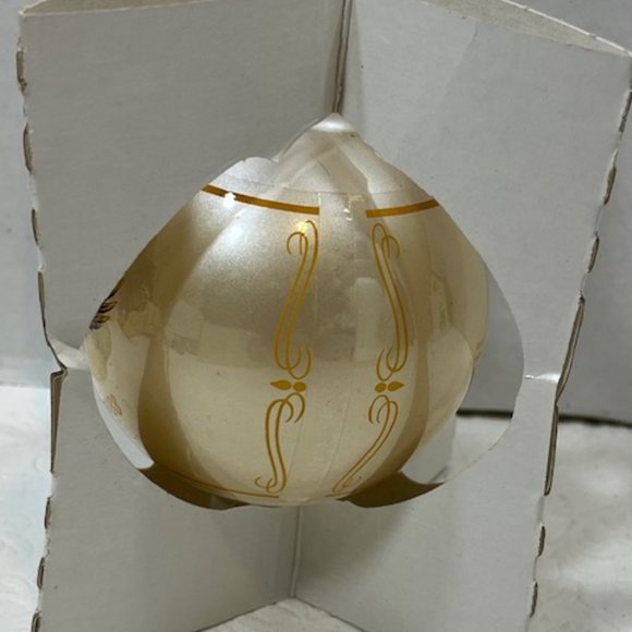 VTG "Cheerful Cherubs" Inspired by Berta Hummel Christmas 1988 Glass Ornament - Picture 7 of 14